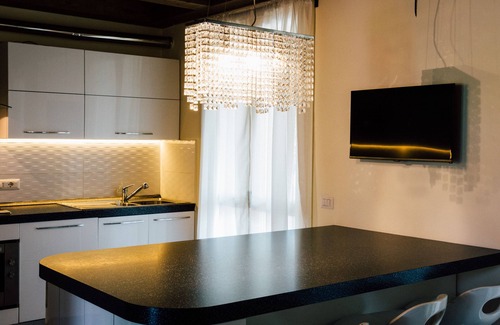 Pescia Apartment | 2 double bedrooms, one bathroom, one living room, kitchen, garden and car.