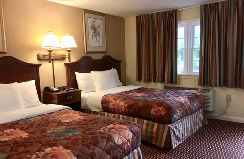 Sturbridge Hotel | 2 Double Beds Room, Scottish Inns Sturbridge, Free Parking, Near Attractions