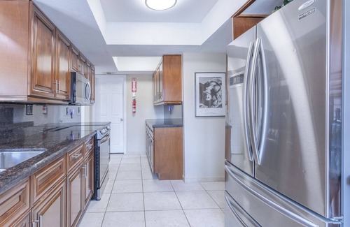 Pompano Beach House | 2 Fabulous Side-by-Side Villas with Heated Pools