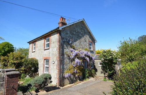 Ventnor Cottage | 2 Farm Cottages - a cottage that sleeps 4 guests in 2 bedrooms