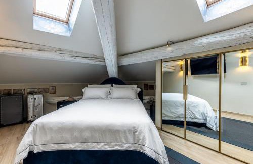 Carrobbio Apartment | 2 floor Suite near Duomo