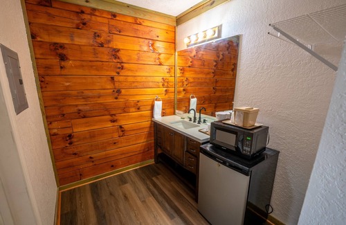 Buchanan Hotel | 2 Full Beds Room