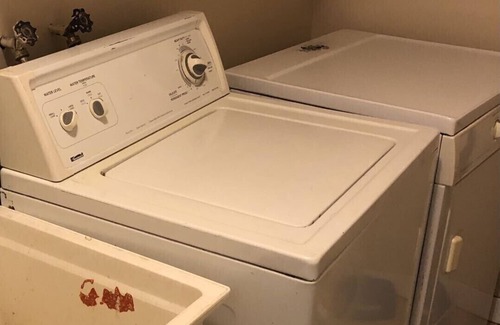 Riley Park Apartment | 2-Guest Unit Vancouver Convenient to Downtown