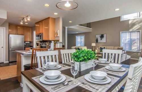 Midvale House | 2 Homes * 2 Hot Tubs *Near Skiing *XBox * Foosball