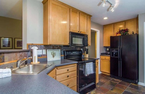 Midvale House | 2 Homes * 2 Hot Tubs *Near Skiing *XBox * Foosball