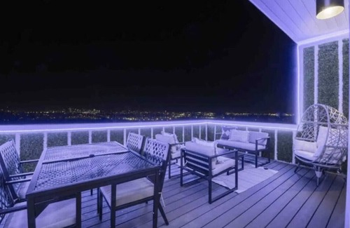 Nashville House | 2 Homes! 21 Beds & Rooftop Views! 10 to Downtown!