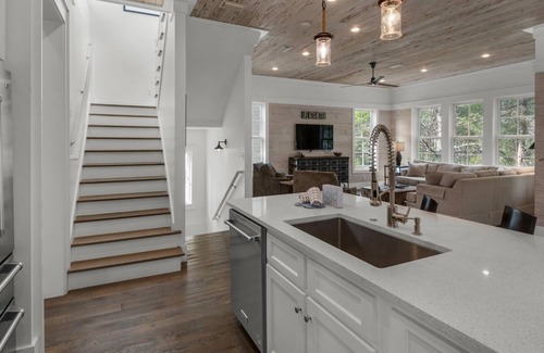 SeaNest Village House | 2 Homes Side by Side, Sleeps 20 with Pool + Free Attraction Tickets!