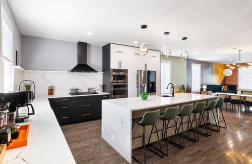 Lower Lawrenceville House | 2 Homes Side By Side! Sleeps 16!