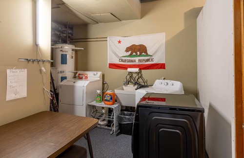 Al Tahoe House | 2 Homes with 6 Bdr near the lake w/Hottub