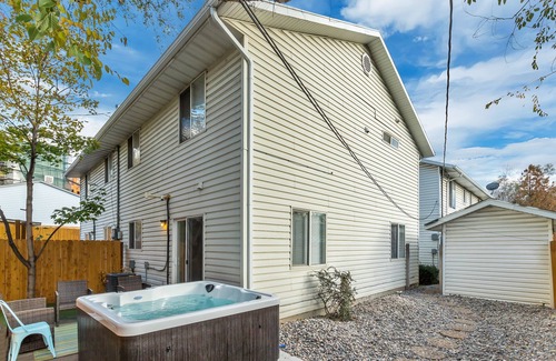 Salt Lake City House | 2 Hot tubs w/adjoining yards for side by side townhomes!