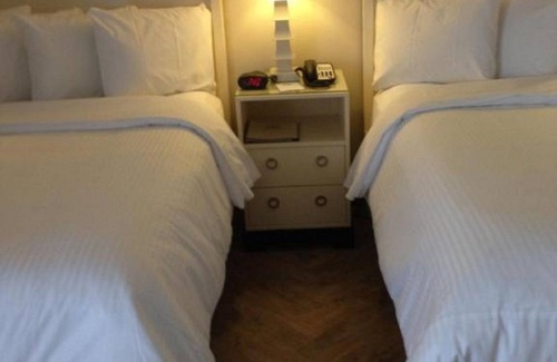 East Hollywood Hotel | 2 Kid-friendly Rooms, Minutes to Grammy Museum! Self-Parking, Swimming Pool
