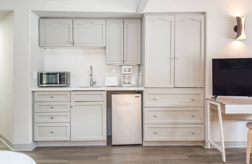 Oro-Medonte Apartment | 2 King Beds+Gym+Pool+Jacuzzi