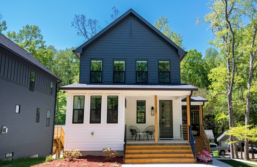 Southwest Raleigh House | 2 Kings, 2 Queens, 3.5 baths, Bonus Room - 2 mins from PNC Arena & Carter-Finley