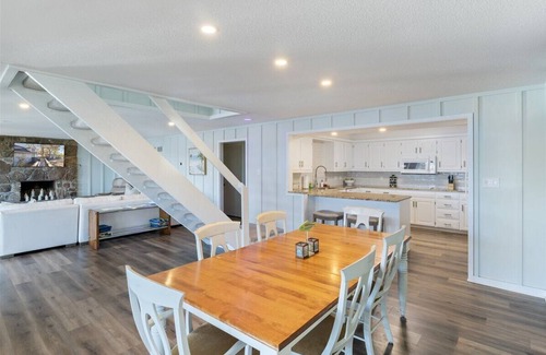 Gravois Mills House | 2 Lakefront Homes: Wide Decks, Great View, Kayaks