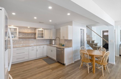 Gravois Mills House | 2 Lakefront Homes: Wide Decks, Great View, Kayaks