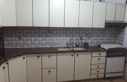 Netanya Apartment | 2 LARGE BEDROOMS ,5 MIN WALK FROM BEACH, PROMENADE . ACCOMMODATES UP TO 8 PEOP