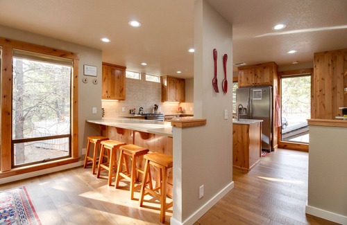 Sunriver House | #2 Lark Lane, Lark Retreat, Near Fort Rock Park, 12 SHARC passes, Sauna