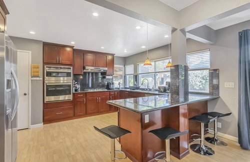 Berryessa House | 2 Living rooms+XL bedrooms+Patio&Grill+3 BA!