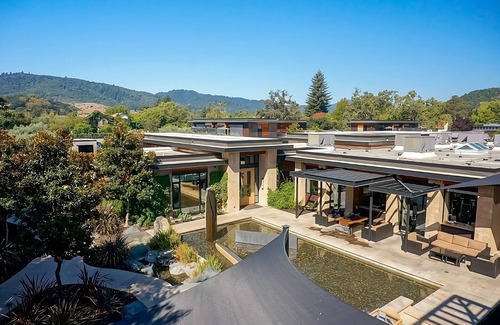 Yountville House | 2 Luxury Units w/Private Cocktail Pool! Close to Napa Valley Vineyards!