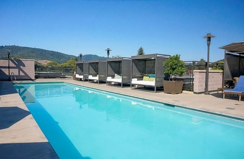 Yountville House | 2 Luxury Units w/Private Cocktail Pool! Close to Napa Valley Vineyards!