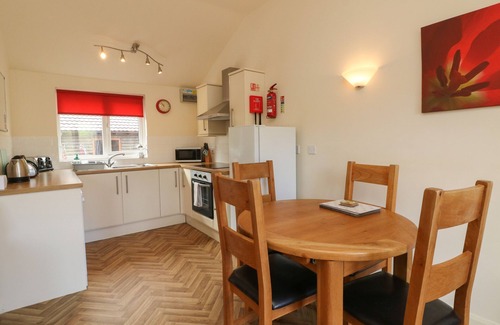 Combe Martin Cottage | 2 MANLEIGH PARK, pet friendly, with a garden in Combe Martin