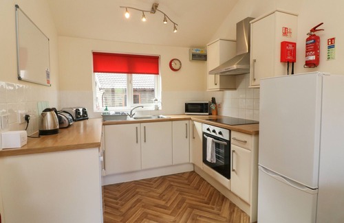 Combe Martin Cottage | 2 MANLEIGH PARK, pet friendly, with a garden in Combe Martin