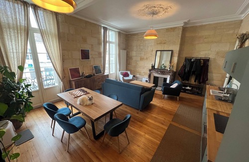 Chartrons Apartment | 2 master suites in renovated old apartment