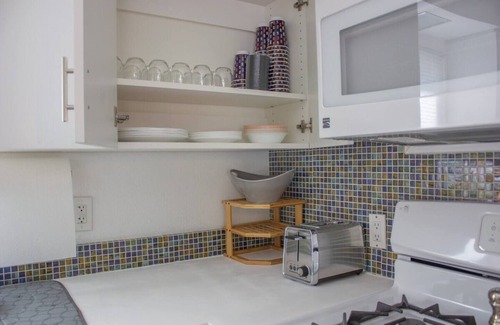 Indio House | 2 mi from Festivals, 2 King Beds, Wifi, Full Kitchen & Washer/Dryer!