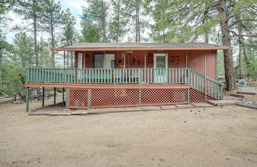Prescott Cabin | 2 Mi to Arizona Christmas City! Cabin w/Fireplace
