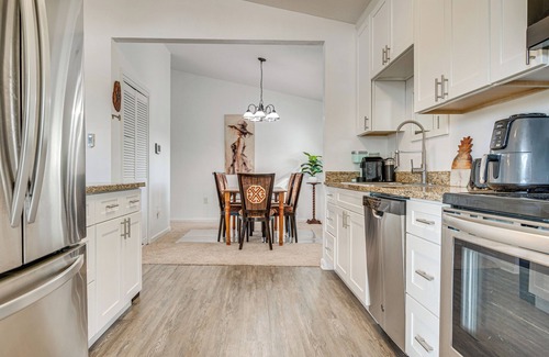 Cocoa House | 2 Mi to Cocoa Riverfront Park: Home w/Patio!