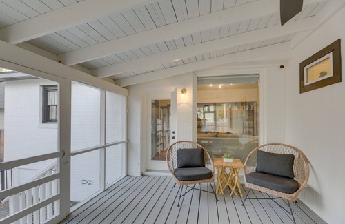 South Congress House | 2 Mi to Downtown Austin: Family Home w/Porch!