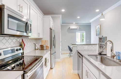 Northside House | 2 Mi to Downtown: Chattanooga Townhome w/Grill!
