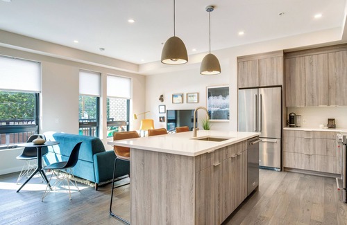 Highland Condo | 2 Mi to Downtown Denver: Modern Condo w/Balcony!