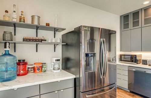 Sacramento House | 2 Mi to Dtwn: Home w/Private Pool in Sacramento