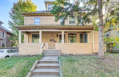 Lowry Hill East Apartment | 2 Mi to Dtwn! Walkable Minneapolis Apt with Deck