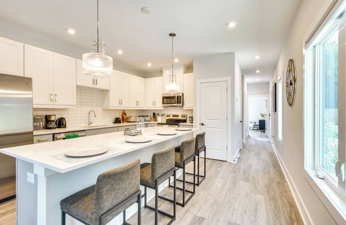Durham House | 2 Mi to Duke University: Townhome in Durham!