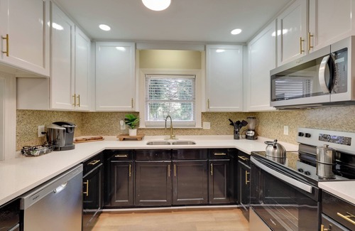 Greenville House | < 2 Mi to ECU: Cozy Greenville Getaway for Fall