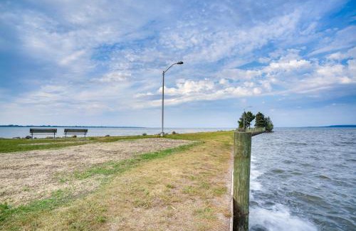 Fond du Lac Apartment | 2 Mi to Lake Winnebago Cozy Fond du Lac Studio