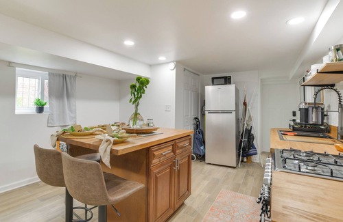 Belmont Cragin Apartment | 2 Mi to Logan Square: Pet-Friendly Unit w/Yard!