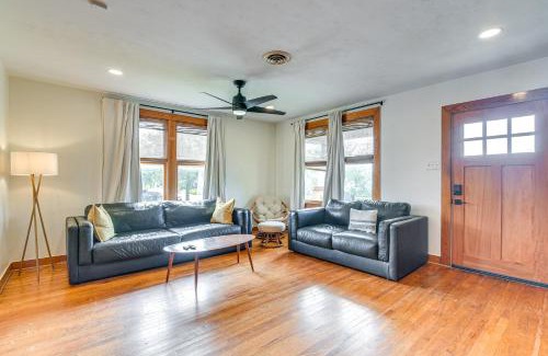 Galveston House | 2 Mi to Pleasure Pier Pet-Friendly Gem with Yard