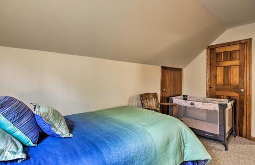 Mashpee House | 2 Mi to Shore Home with BBQ and Beach Gear in Mashpee