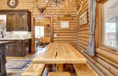 Show Low House | 2 Mi to Show Low Lake Log Cabin with Large Yard!