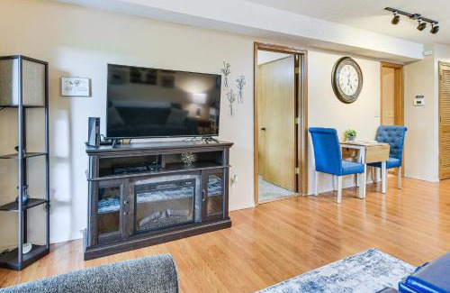 Notch Estates Apartment | 2 Mi to Silver Dollar City Inviting Family Escape