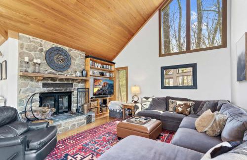 Chestnut Springs House | 2 Mi to Slopes! Wintergreen Resort Ski Getaway
