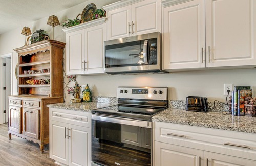 Aiken House | 2 Mi to Steeplechase Racecourse: Stylish Aiken Gem