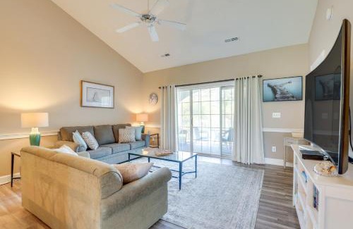 Central Myrtle Beach Apartment | 2 Mi to Waterfront Comfy Myrtle Beach Condo!