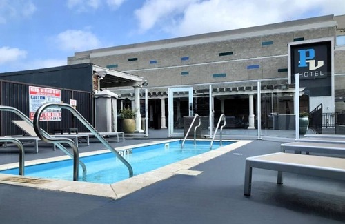 Little Italy Hotel | 2 Mid-Century Modern Rooms w/Skyline Views Near Dining, Zoo and Waterfront