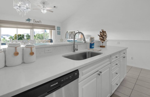 Miramar Beach House | .2 Miles From Beach, Bright and Modern Townhome, 3bd, 3bth