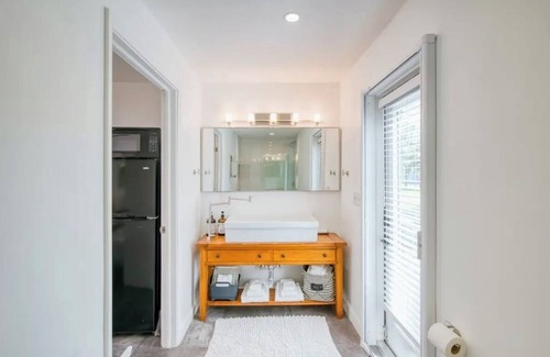 Poiciana Park II Apartment | 2 Miles To The Beach! Bright & Spacious King Studio on 1/2 Acre