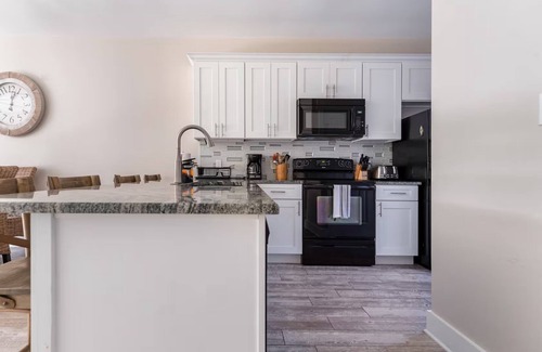 Miramar Beach House | 2 min 2 Private Beach* House with Pool & Golf Cart
